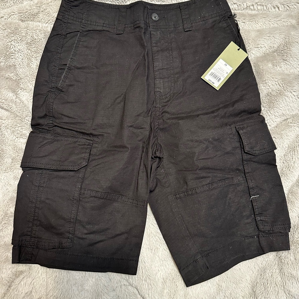 Men’s cargo shorts